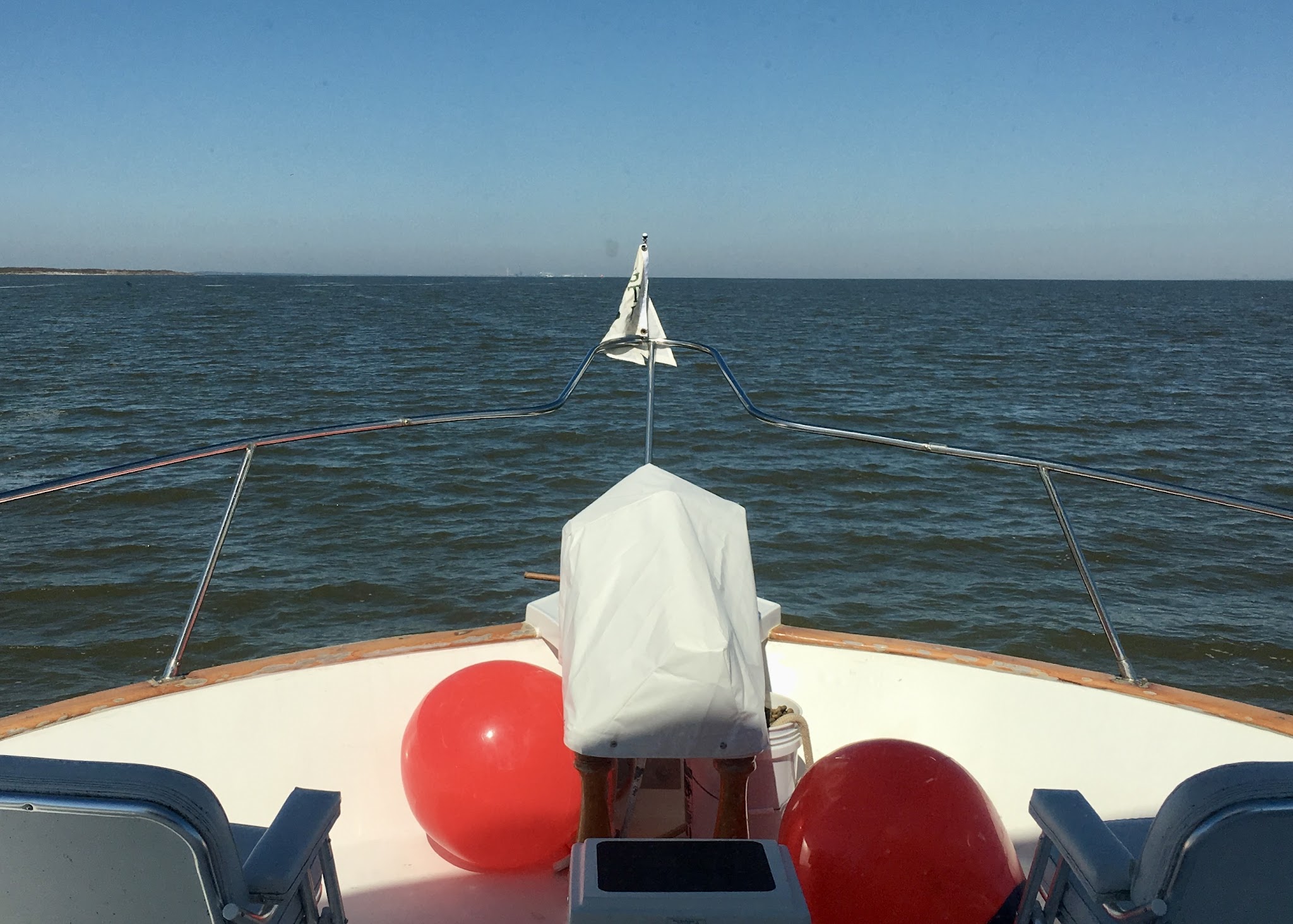 Hunky Dory’s bow while cruising across Mobile Bay toward Middle Bay Lighthouse